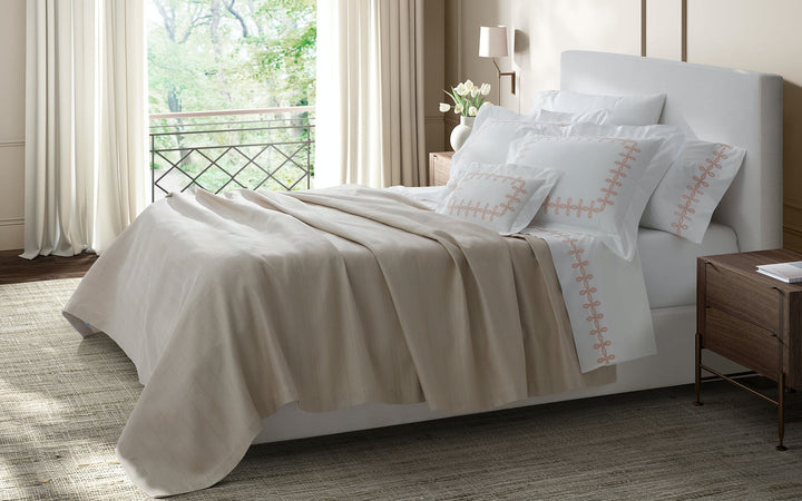 GORDIAN KNOT BEDDING COLLECTION