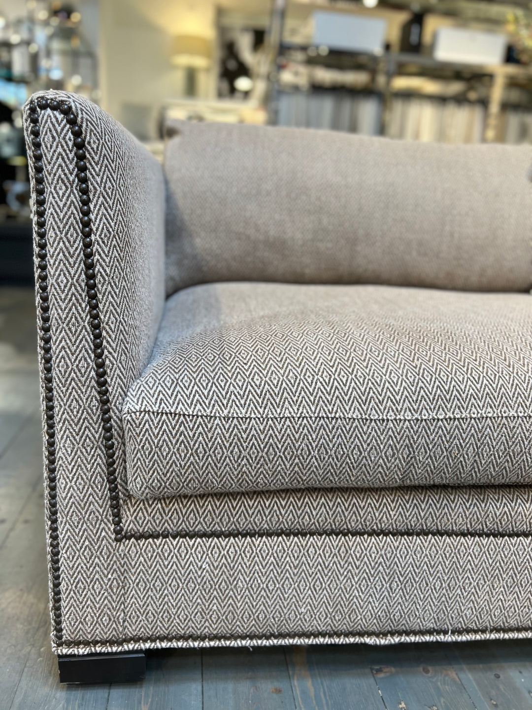 SOFA ROLAND IN EARTH WITH NAILS #63393