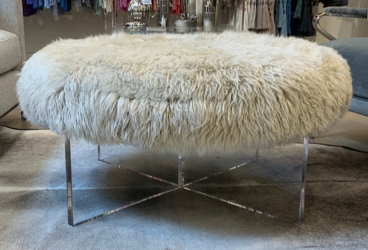 OTTOMAN ROUND TAUPE LAMBSKIN TOP (NRD)