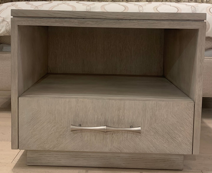 SIDE TABLE OAK SMOKE (NRD) #53431