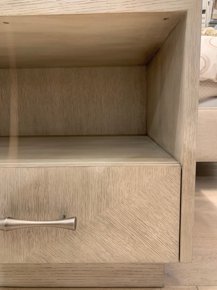 SIDE TABLE OAK SMOKE (NRD) #53431