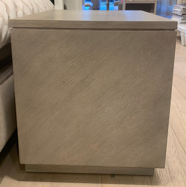 SIDE TABLE OAK SMOKE (NRD) #53431