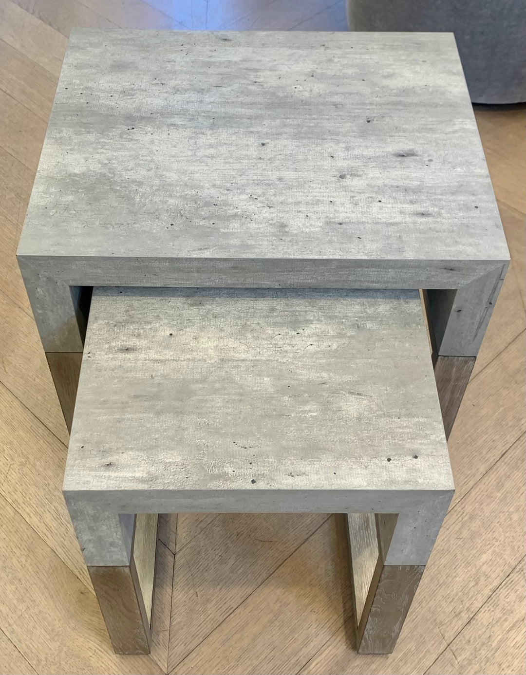 NESTING TABLES SILVER WHITE OAK LEGS S/2 #55905