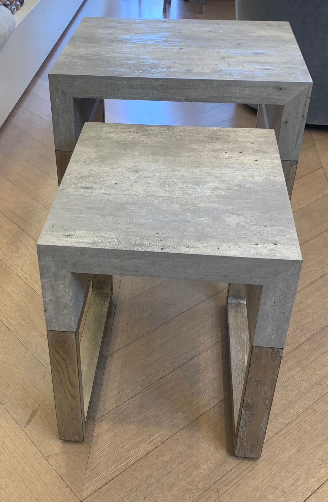 NESTING TABLES SILVER WHITE OAK LEGS S/2 #55905