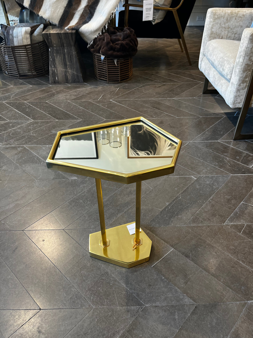 REYES SIDE TABLE #59559