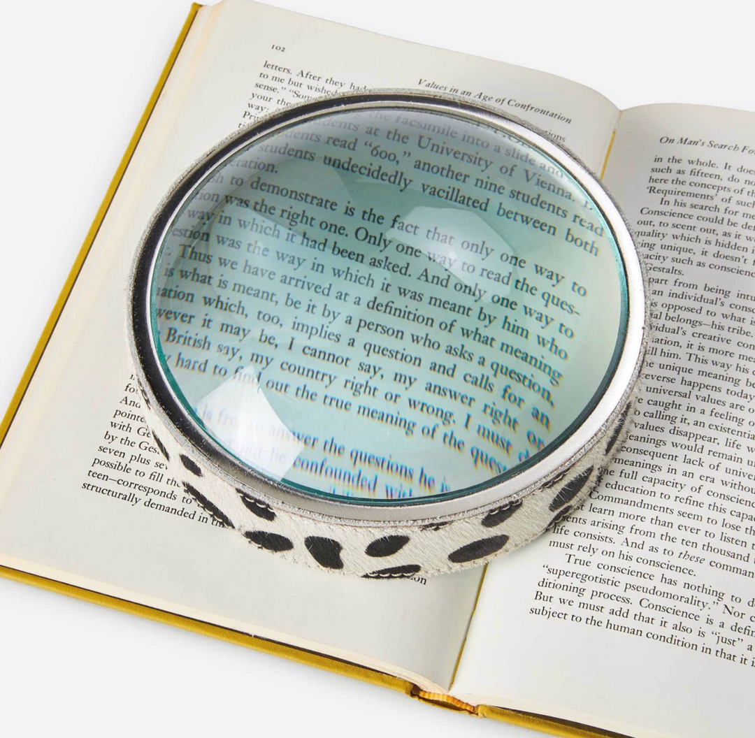 MAGNIFYING GLASS DALMATIAN HIDE LG #50354